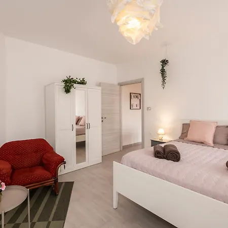 Apartment Intero - Turin